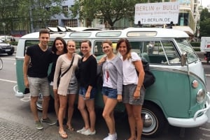Berlin: Wycieczka krajoznawcza klasycznym Volkswagenem T1 Samba Bus