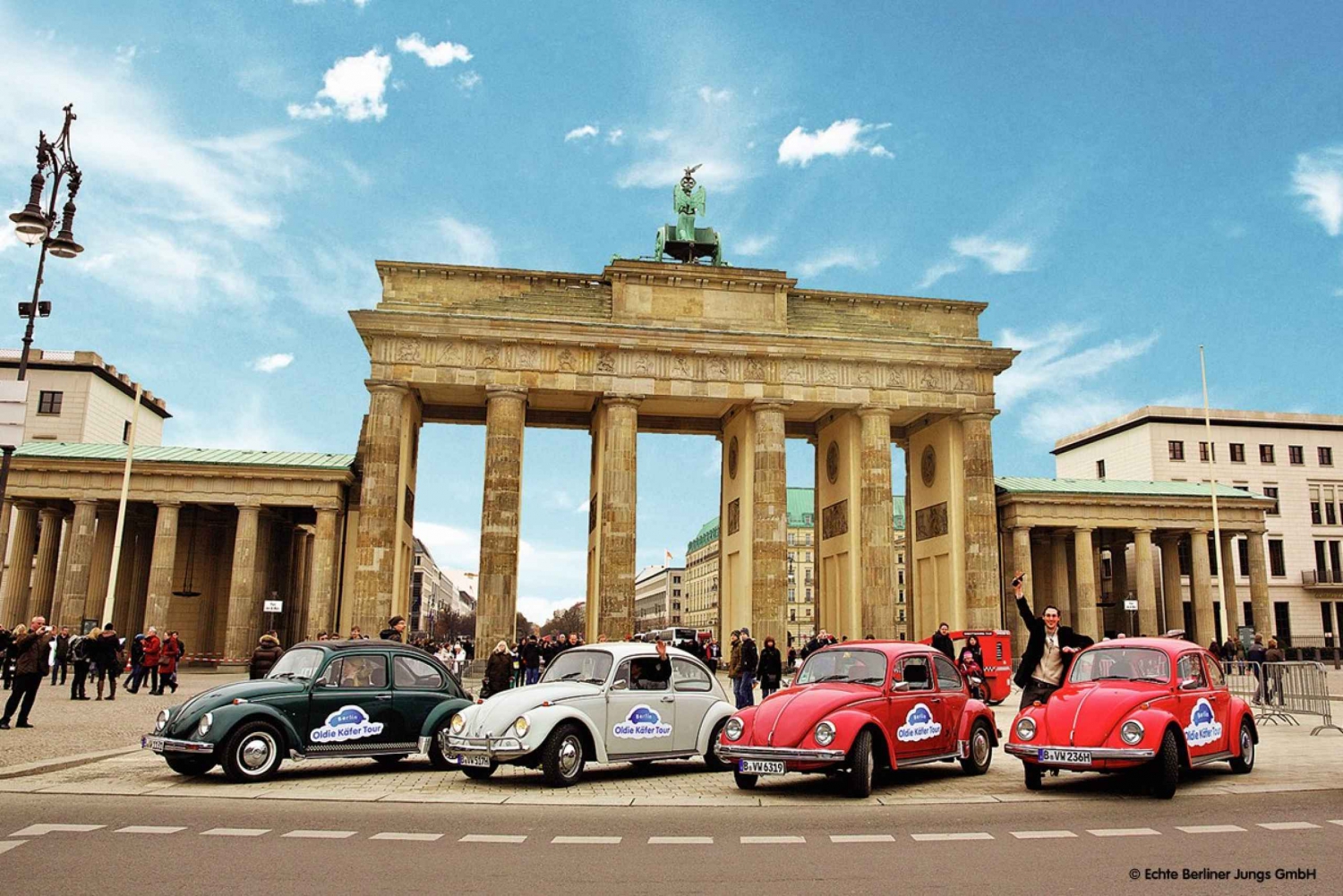 Berlin: 4-Hour Discovery Tour in VW Beetle