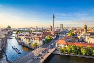 Berlin: 6-hour Sightseeing Tour in a Private Vehicle