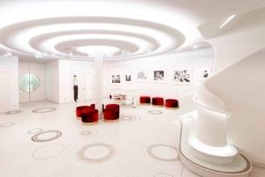 Berlin: 'AHOI' – The Acrobatic Swing Show – Variety Show