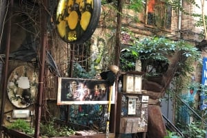 Berlin: Alternative Berlin Walking Tour