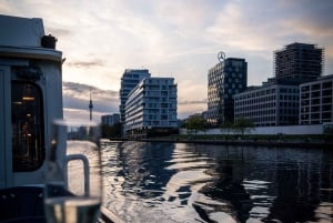 Берлин: Одри Ахой! Круиз по Шпрее с драг-квин (HOL)