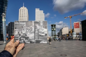 Berlin: Automobile History Tour with Classic Car Visit