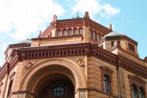 Berlin: Backyards of Berlin 2-Hour Tour