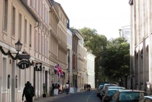 Berlin: Backyards of Berlin 2-Hour Tour