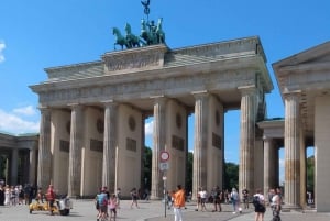 Tour Berlín Este Oeste y Muro: Los principales monumentos individuales en bicicleta