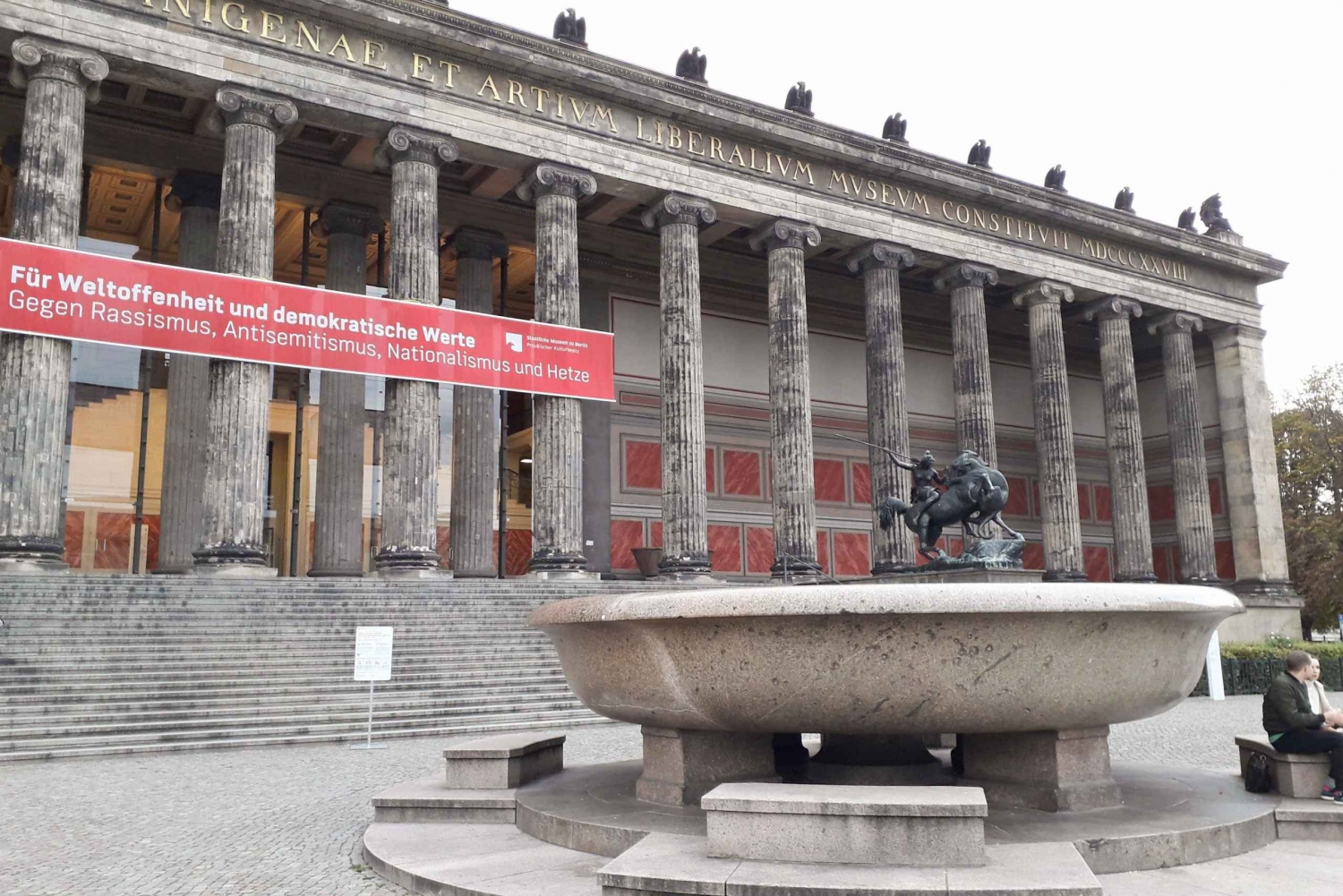 Berlin: Berlin History, Self-guided Tour for Young People