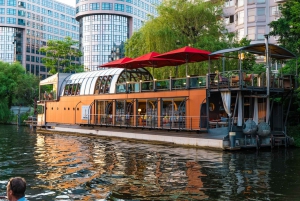 Berlin: Electric Yacht Cruise with 4-Course Dinner