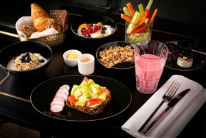 Berlim: Café da manhã no Café Wintergarten