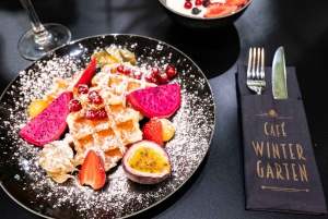 Berlim: Café da manhã no Café Wintergarten