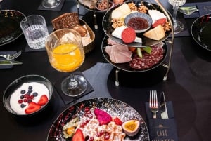 Berlim: Café da manhã no Café Wintergarten