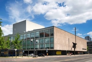 Berlim: Tour de Arquitetura Brutalista com Visitas Internas