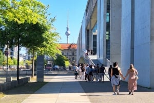 Berlin: Zwiedzanie dzielnicy rządowej i wizyta pod kopułą Reichstagu