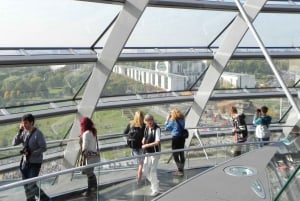 Berliini: Reichstagin kupolin vierailu