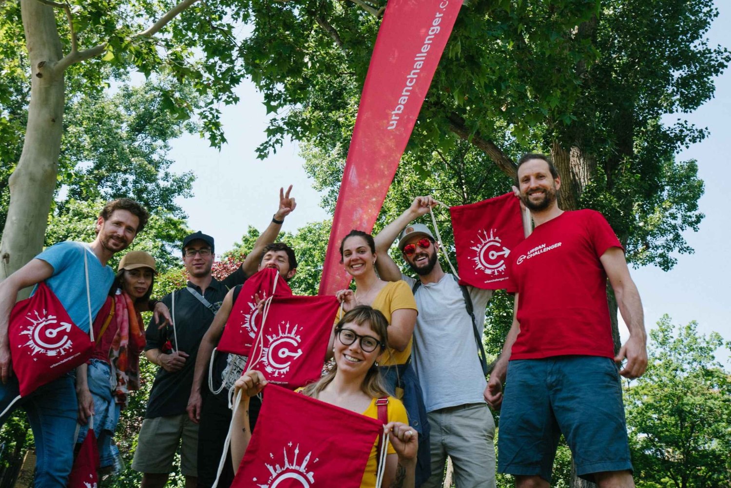 Berlin Challenges for teams with live host and photo evidence