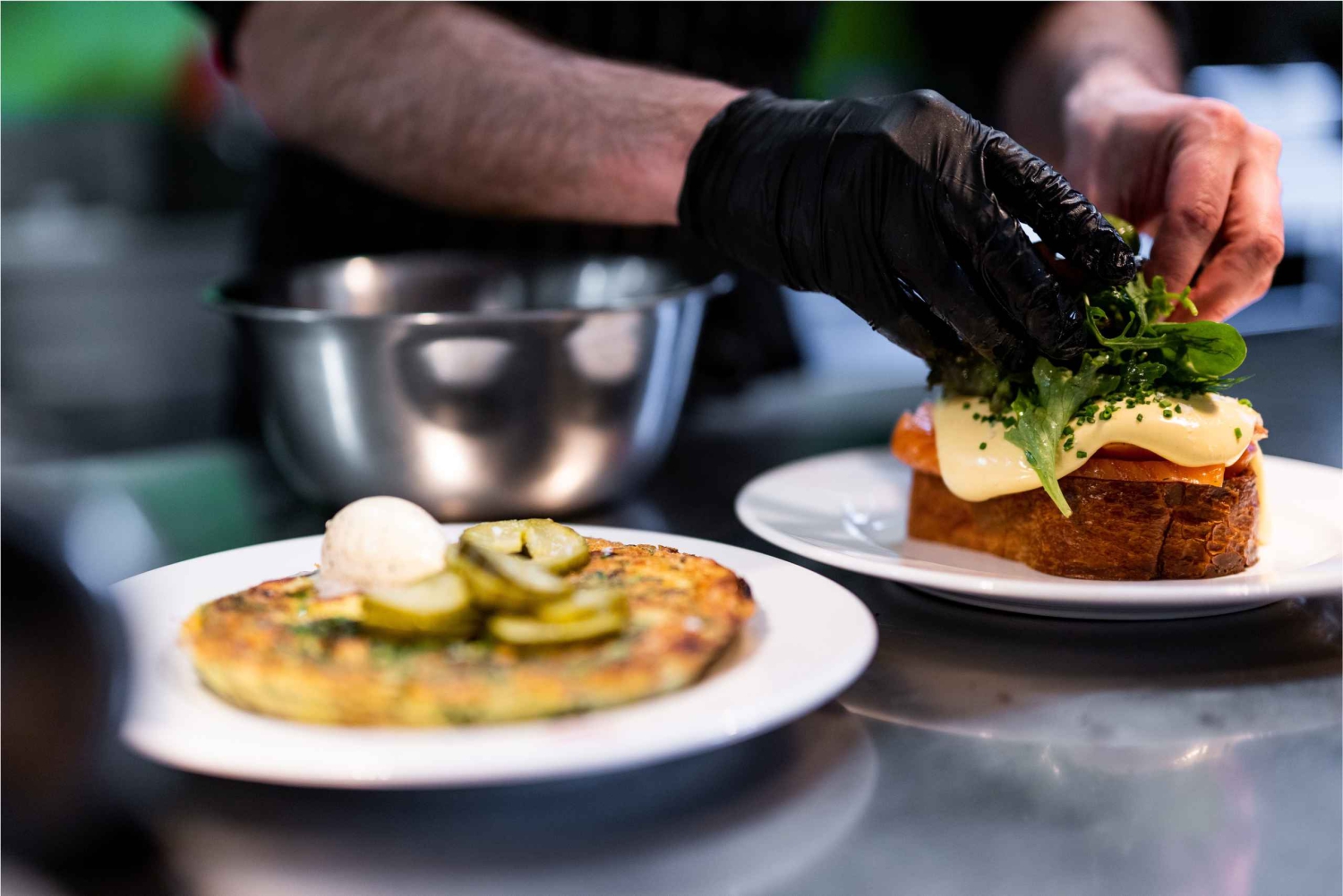 Berlin: Champagne Fine Dining Breakfast in Kreuzberg