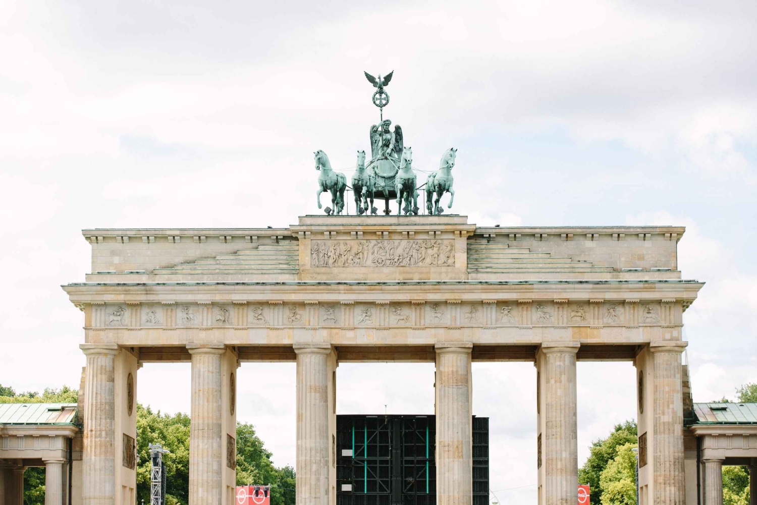 Berlin City Bike Tour with Beer Garden Stop