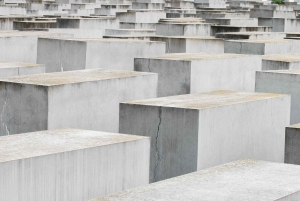 Berlin City Bike Tour with Beer Garden Stop