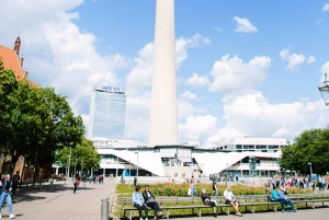 Berlin City Bike Tour with Beer Garden Stop