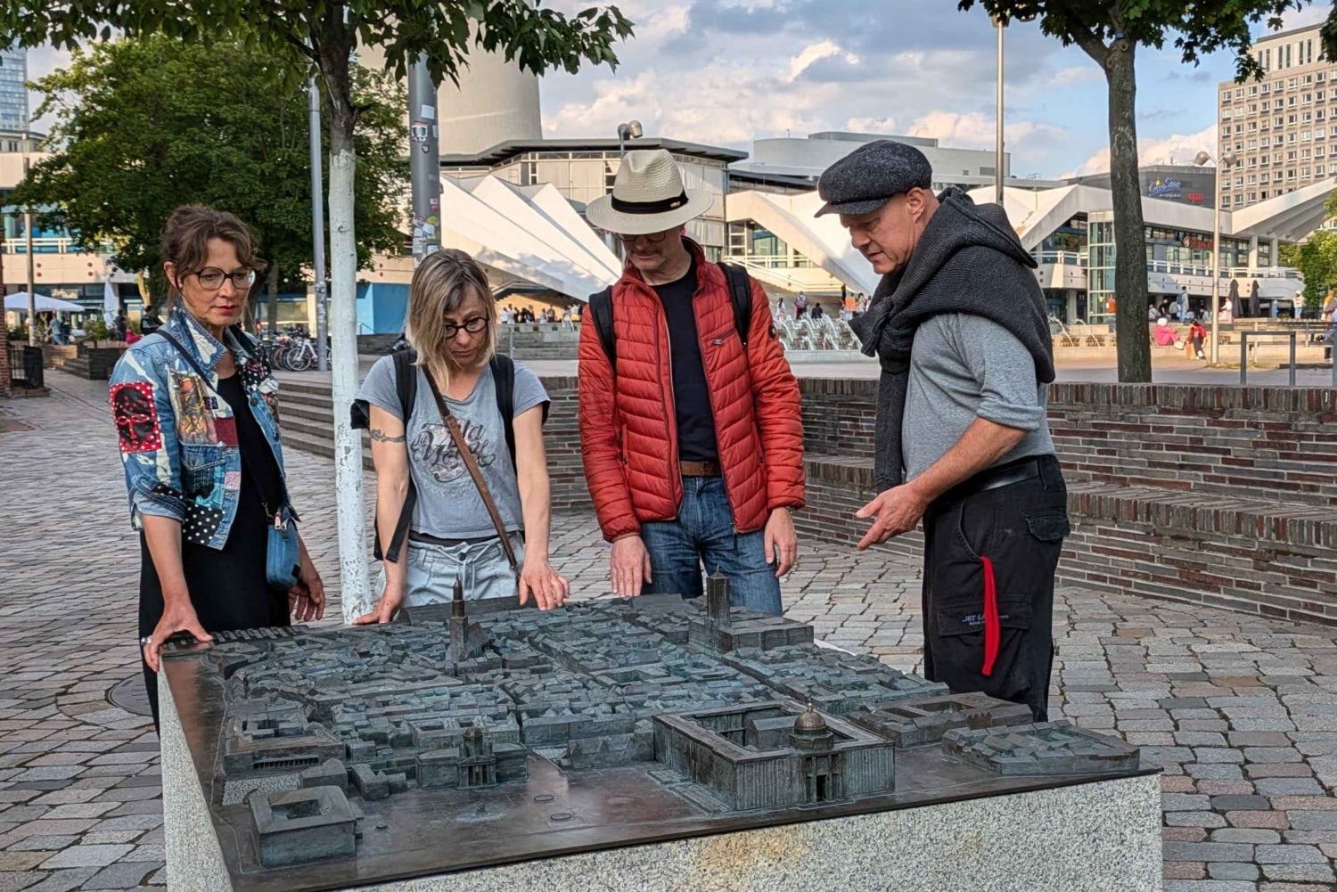 Berlijn: Rondleiding City Highlights Express - oude stad, televisietoren, paleis