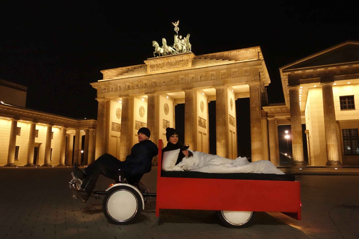 Berlin: City Sightseeing Tour in a Unique BedBike