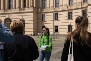 Berlin: City tour at night with illuminated sights