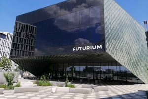 Berliinin hallintokorttelin ja demokratian paikkojen kävelyretki