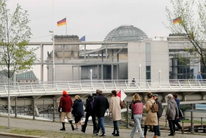 Berliinin hallintokorttelin ja demokratian paikkojen kävelyretki