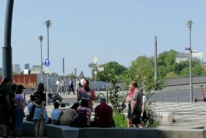 Berliinin hallintokorttelin ja demokratian paikkojen kävelyretki