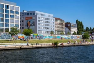 Berlin: Cold War Walking Private Tour with Guide