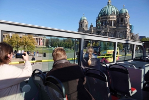 Berlin: Kombitour Hop-On/Hop-Off-Bus und Spree-Bootstour