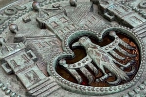 Berlin: Nikolaiviertel Christmas History Walking Tour