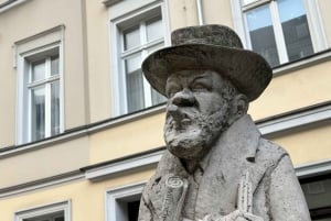 Berlin: Nikolaiviertel Christmas History Walking Tour