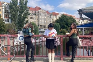 Berlin: Drawing Walk