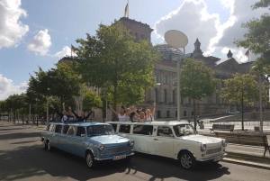 Berlino: tour di guida in una limousine Trabant