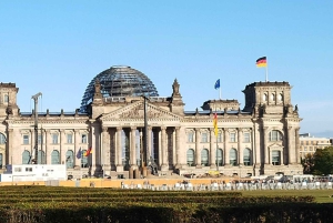 Berlin (E)Bike Tour Historical Highlights in Small groups