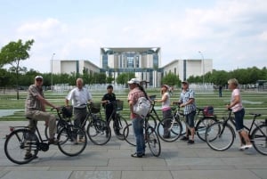 Berlin: E-Bike Tour of the Berlin Wall and Mitte Highlights