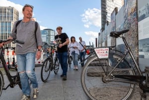 Berlin: E-Bike Tour of the Berlin Wall and Mitte Highlights