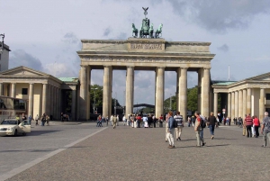 Berlin: East Berlin Guided Walking Tour
