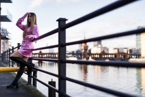 Berlin: East Side Gallery & Oberbaumbrücke Photo Session