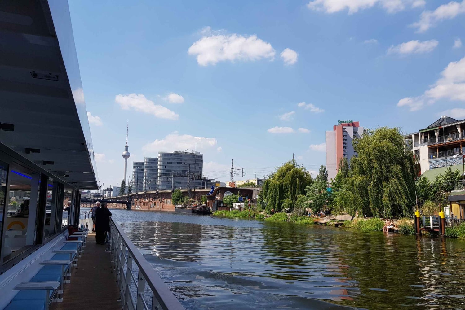 Berlin: East Side Gallery Spree Cruise in a Solar Catamaran