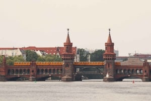 Berlin: East Side Gallery Spree Cruise in a Solar Catamaran