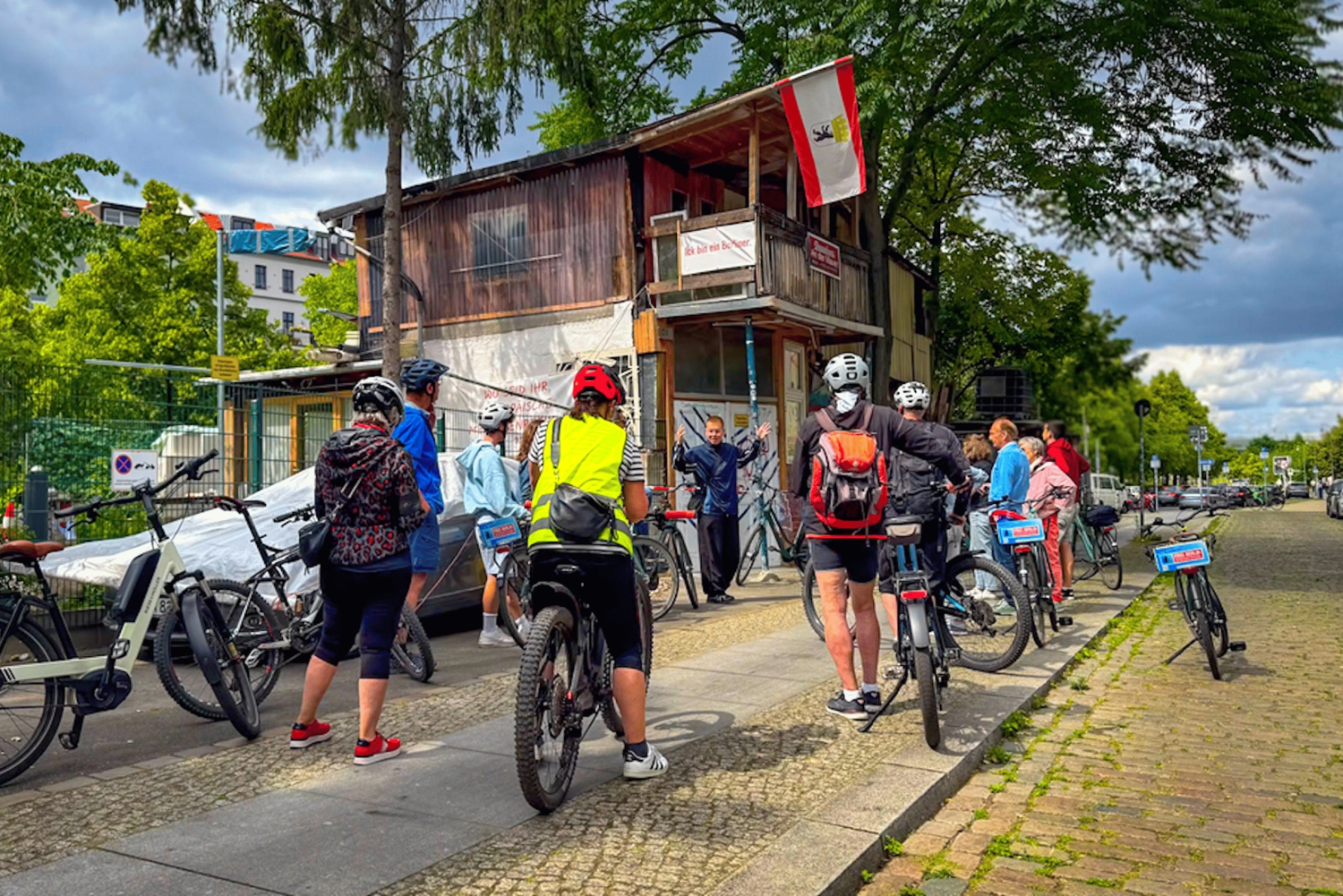 Berlin: Experience the Alternative Kreuzberg on a Bike Tour