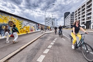 Berlin: Experience the Alternative Kreuzberg on a Bike Tour