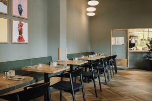 Berlin: Fine Dining Breakfast with Champagne in Schoneberg