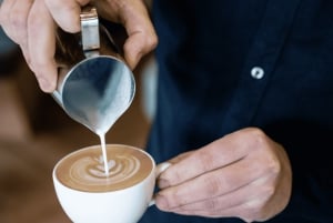 Berlin: Fine Dining Breakfast with Champagne in Schoneberg