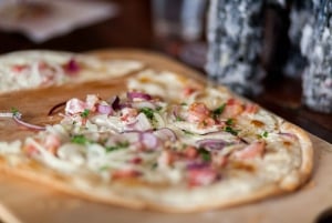 Berlin: Food Tour with 8 Authentic Local Tastings in Mitte