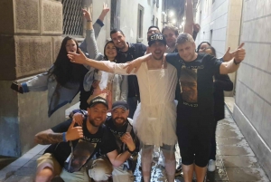 Berlin: Pub Crawl with Skip-the-Line Club Entry