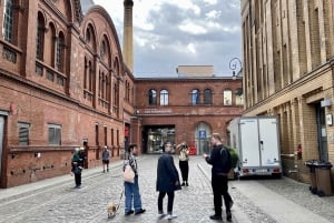 Berlin: Gourmet Food & Cultural Walking Tour