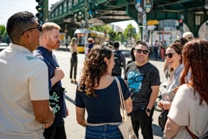 Berlin: Gourmet Food & Cultural Walking Tour